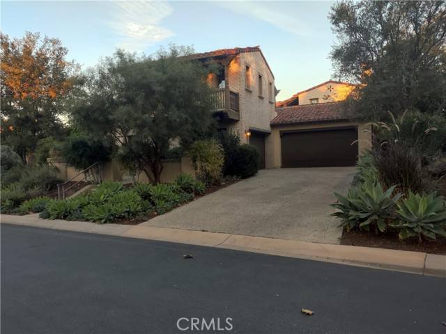 Irvine, CA 92603,32 Prairie Grass