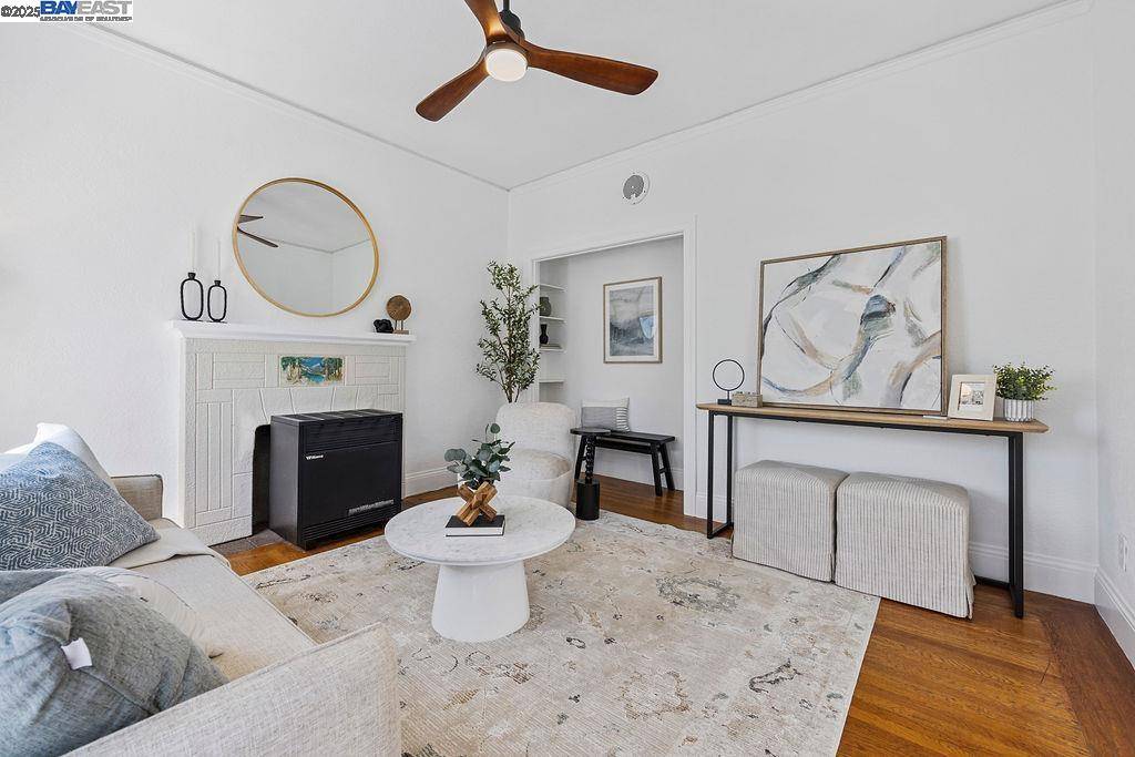 Alameda, CA 94501,460B Taylor Ave