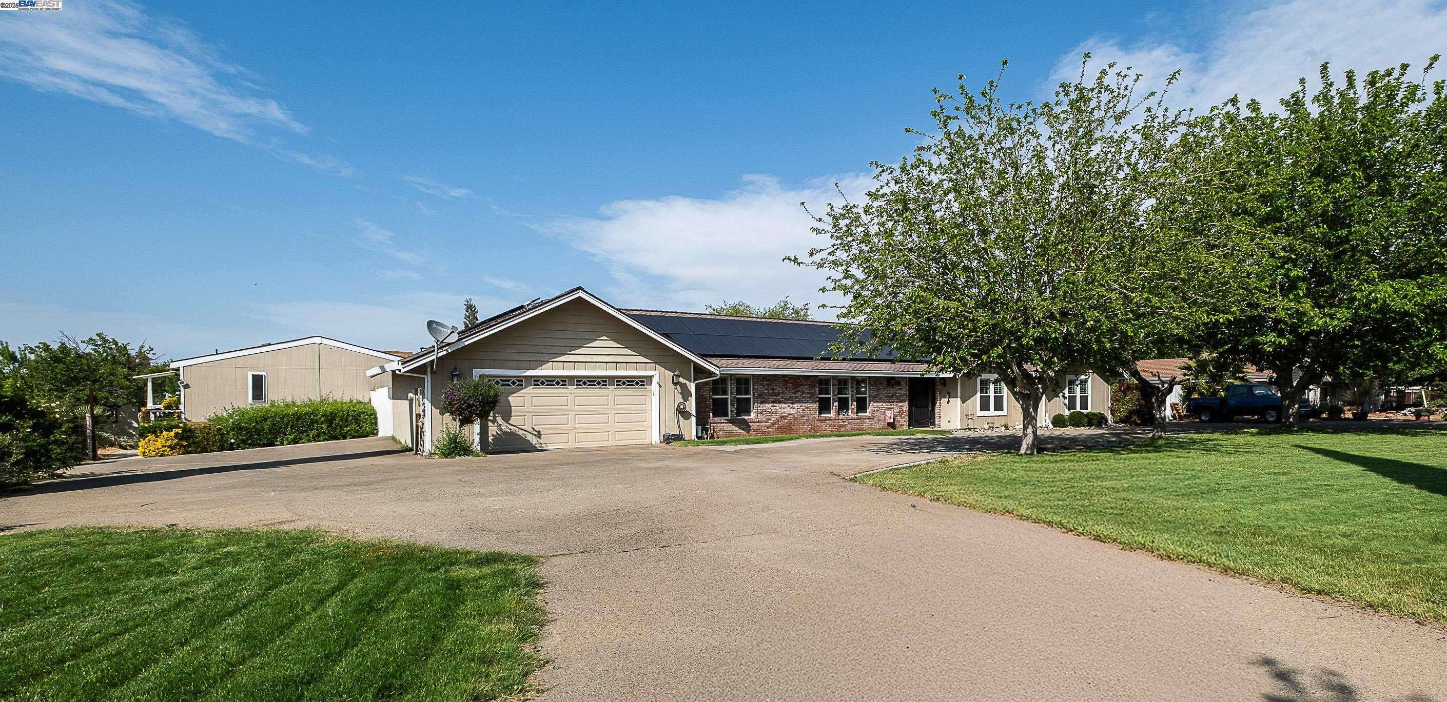 Tracy, CA 95377,7737 Stearman Rd
