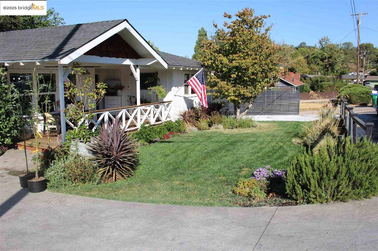 Sonora, CA 95370,20480 Quail HOLW
