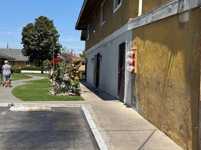 Santa Ana, CA 92704,631 S Fairview ST 16H