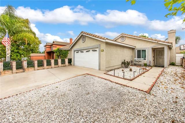 Colton, CA 92324,916 Award DR
