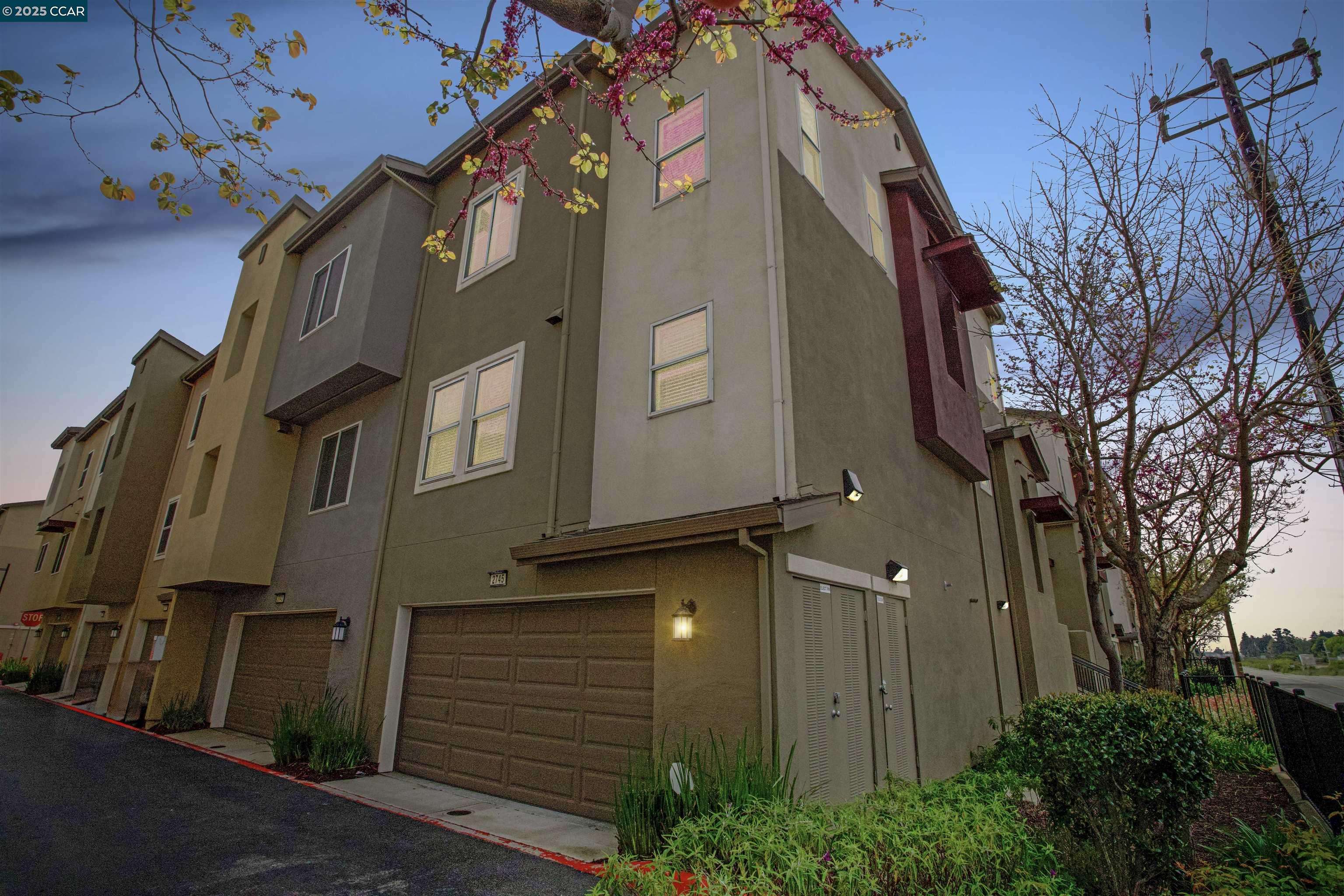 San Pablo, CA 94806,2745 Holly St