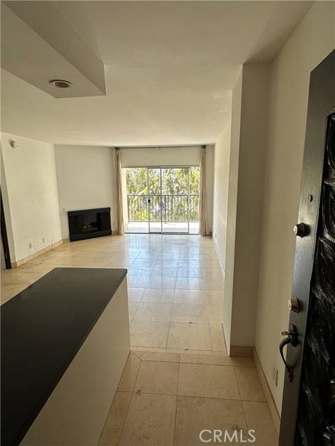 Los Angeles, CA 90027,3949 Los Feliz BLD 105