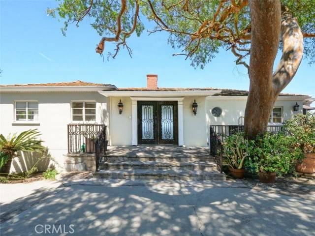 Palos Verdes Estates, CA 90274,925 Via Nogales