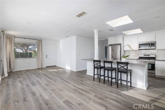 Newport Beach, CA 92663,524 Tustin AVE