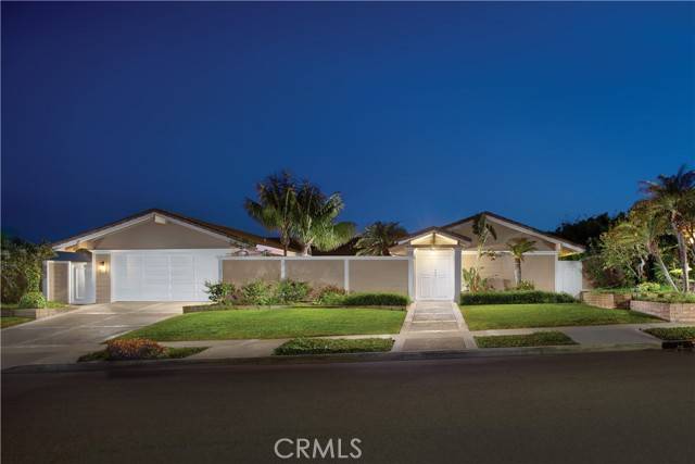 Corona Del Mar, CA 92625,2821 Ebbtide RD