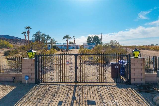 Twentynine Palms, CA 92277,6622 Via Allegra