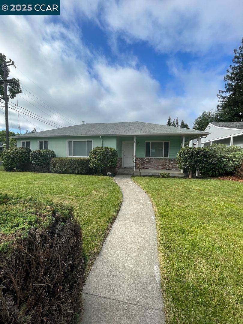 Lafayette, CA 94595,884 Juanita Dr