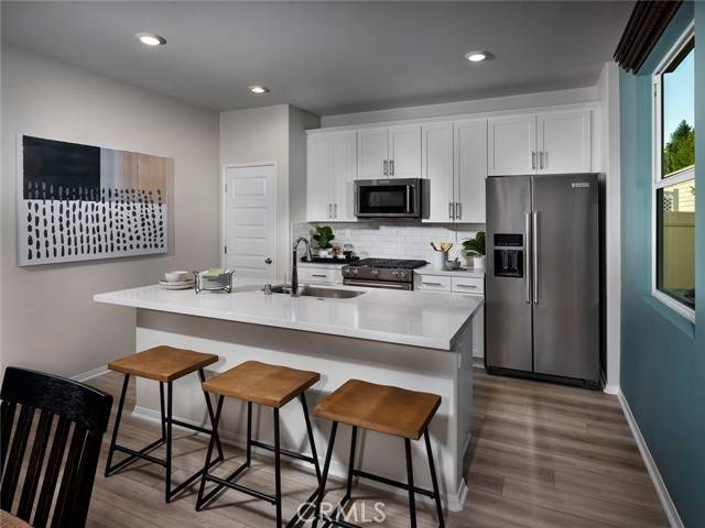 Redlands, CA 92374,2149 Bergamot ST