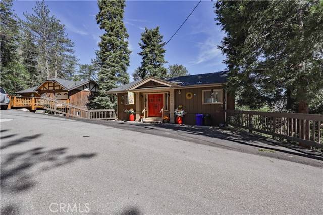 Crestline, CA 92325,24694 Bernard DR