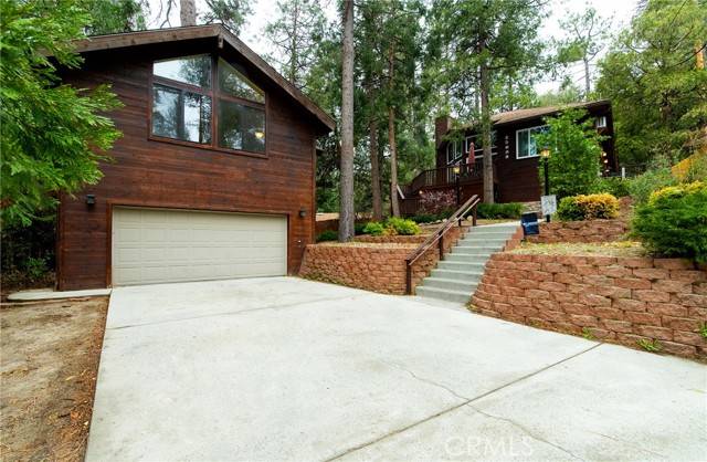 Idyllwild, CA 92549,25689 Cedar Glen DR