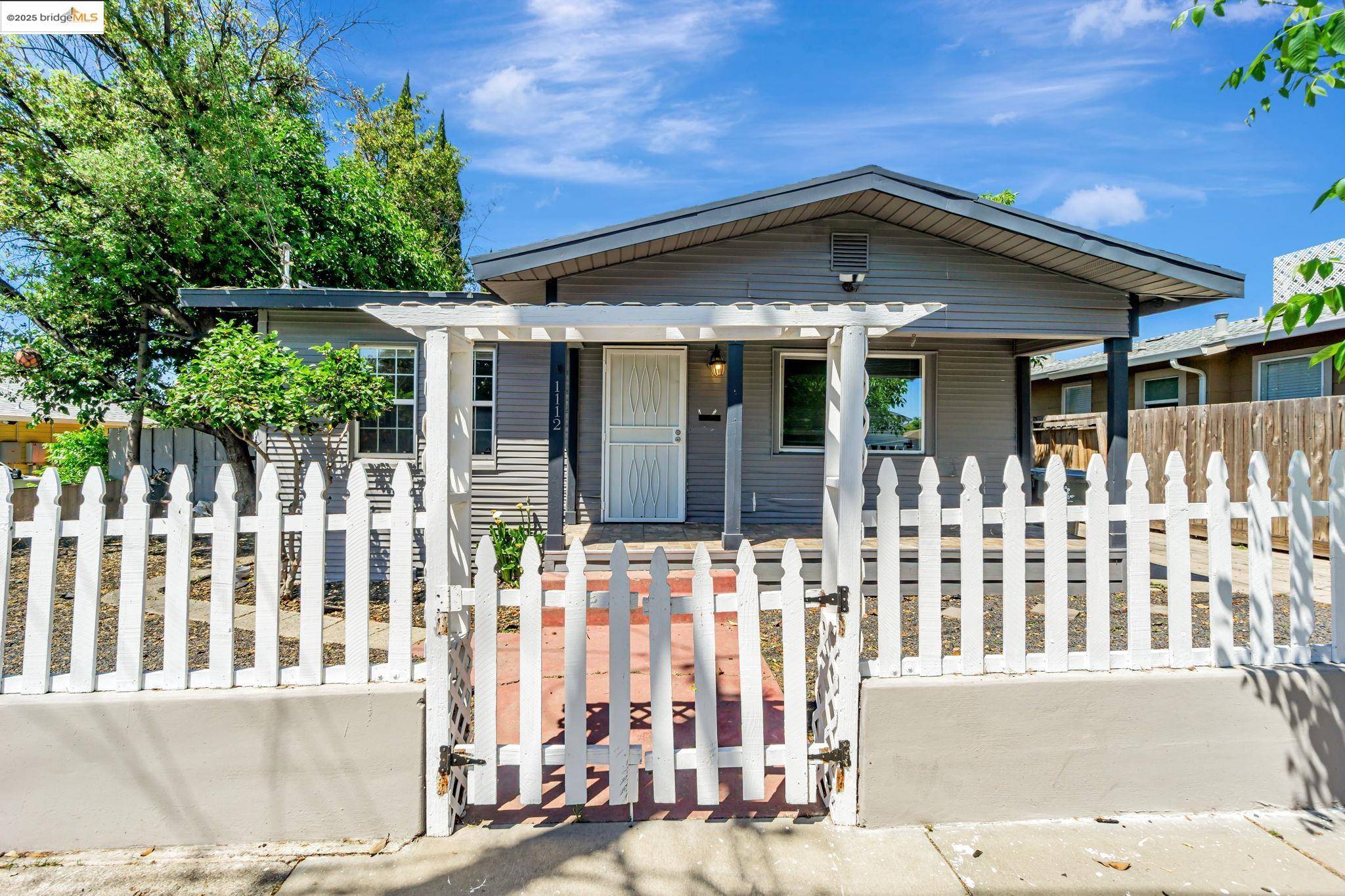 Antioch, CA 94509,1112 W 6th st