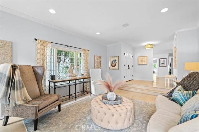 El Segundo, CA 90245,717 W Mariposa AVE
