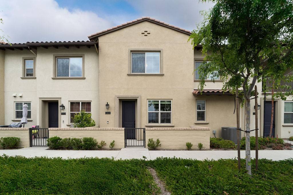 Stanton, CA 90680,361 Sunrise LN
