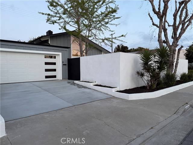 Huntington Beach, CA 92646,20272 Deervale LN