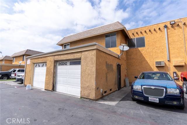 Santa Ana, CA 92705,1268 E Mcfadden AVE C
