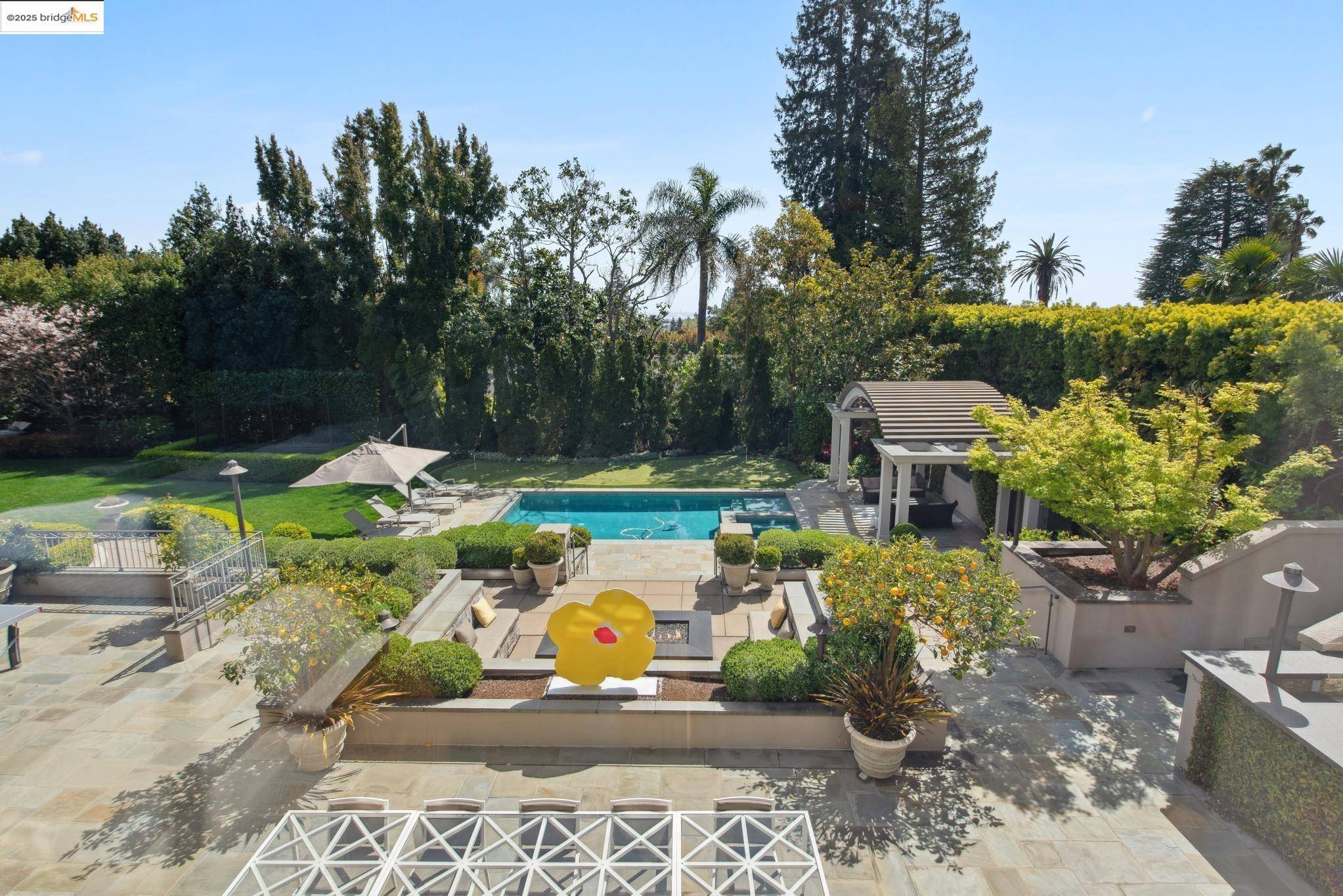Piedmont, CA 94610-1217,44 Farragut Ave