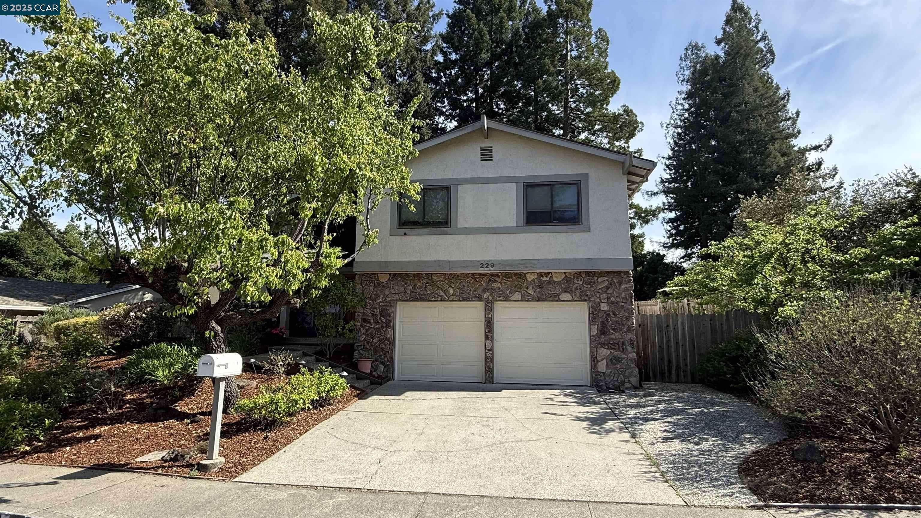 Pleasant Hill, CA 94523,229 Devon Ave