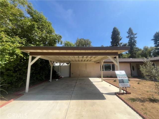 Woodland Hills, CA 91367,20610 Tiara ST