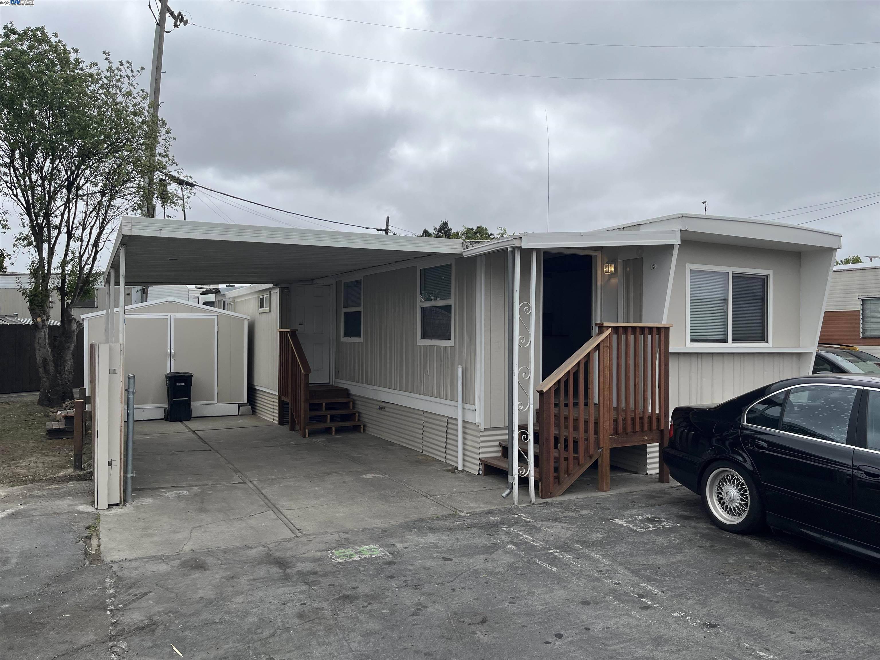 San Leandro, CA 94578,15263 Hesperian 56