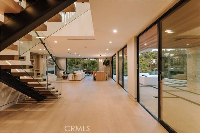 Los Angeles, CA 90046,2608 Zorada DR