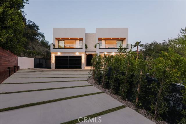 Los Angeles, CA 90046,2608 Zorada DR