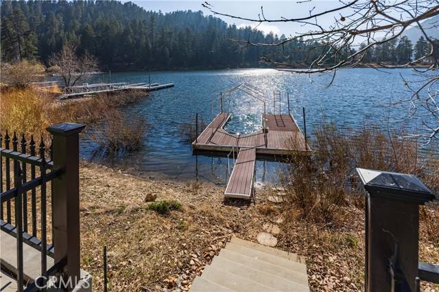 Big Bear Lake, CA 92315,599 Cove DR