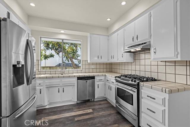 San Pedro, CA 90731,673 W 19th ST
