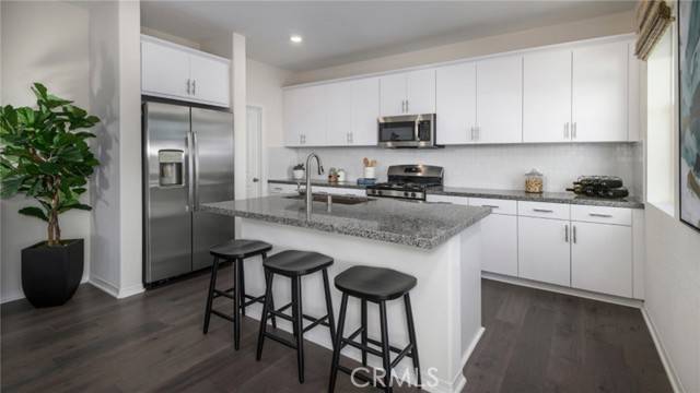 Rialto, CA 92377,2437 Powell DR