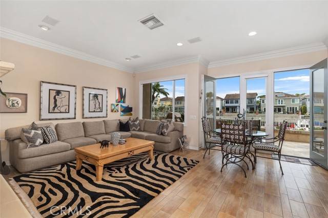 Long Beach, CA 90803,354 Salta Verde PT