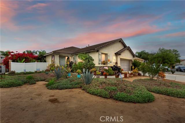 Perris, CA 92571,274 Holiday LN