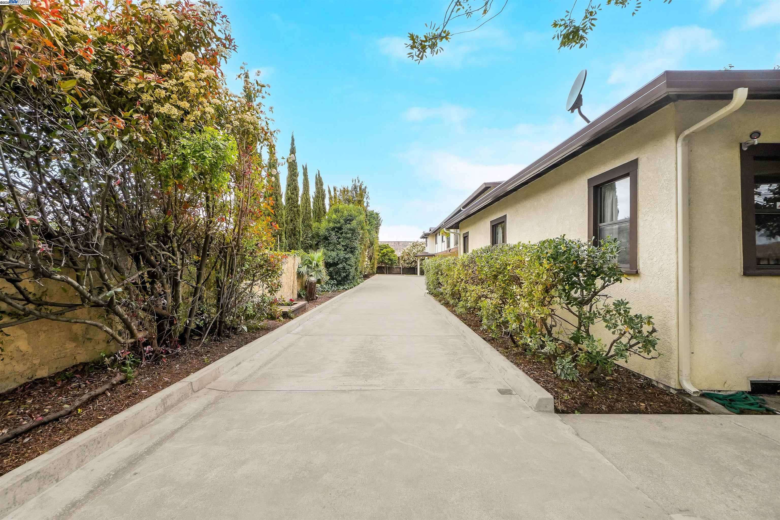 Hayward, CA 94544,25793 Franklin Ave
