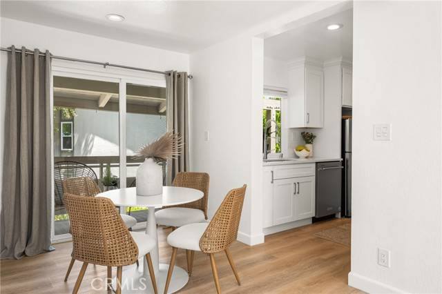 Laguna Niguel, CA 92677,23732 Hillhurst DR 32