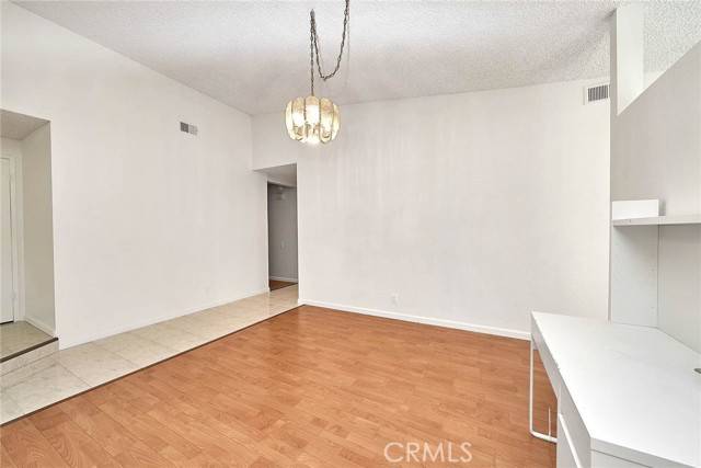 Chatsworth, CA 91311,20407 Lemarsh ST