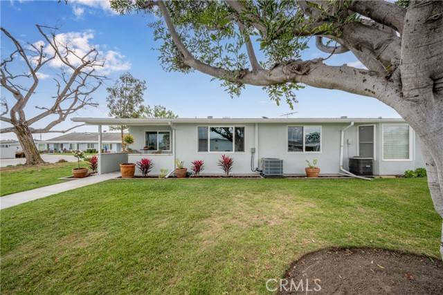 Seal Beach, CA 90740,1301 Skokie RD 27L