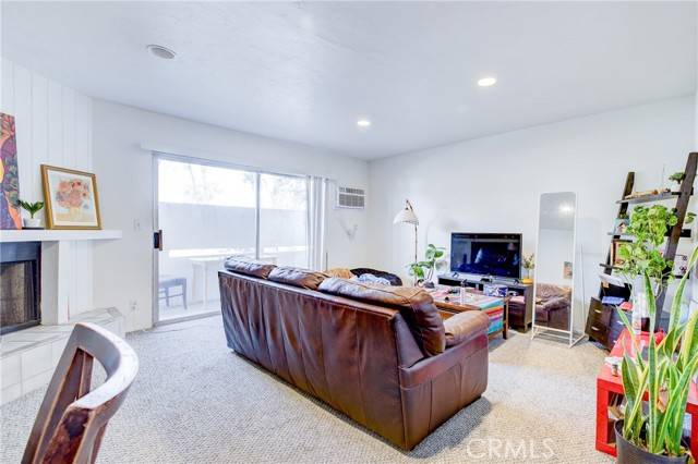 Los Angeles, CA 90034,3729 Glendon AVE