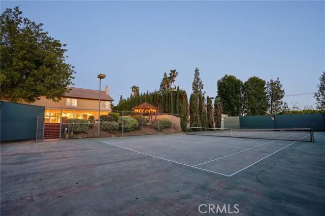 Chatsworth, CA 91311,10313 Christine PL