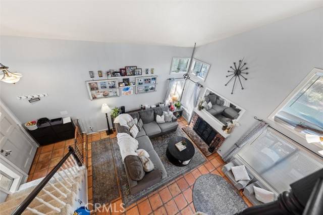 Saugus, CA 91350,21617 Bedford WAY