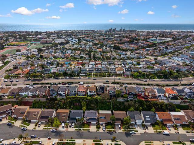 Redondo Beach, CA 90277,416 N Prospect Ave