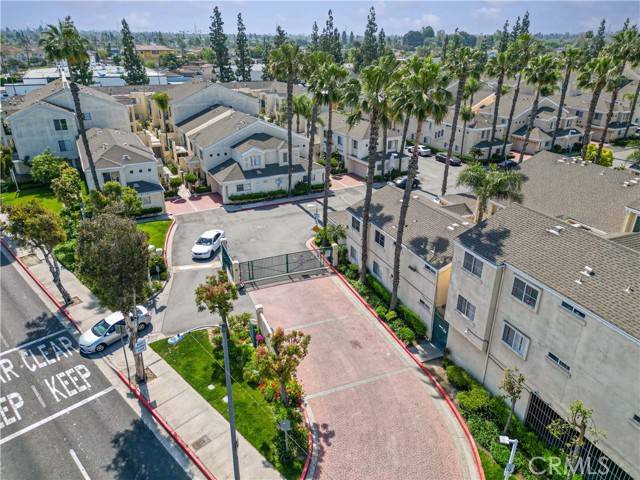 Bell Gardens, CA 90201,6358 Gage AVE 211