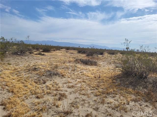 Adelanto, CA 92301,0 Vinton ST