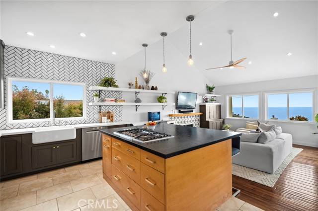 Laguna Beach, CA 92651,2888 Bernard CT