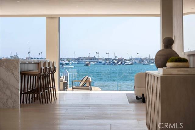 Newport Beach, CA 92660,38 Linda ISLE