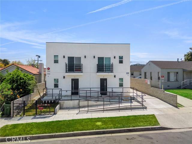 Los Angeles, CA 90047,1542 W 84th ST