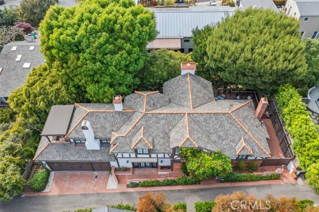 Laguna Beach, CA 92651,421 High DR