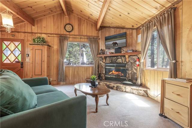 Sugarloaf, CA 92386,696 Imperial AVE