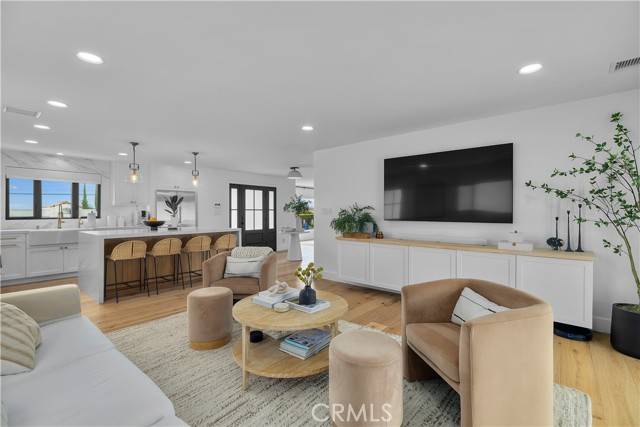 San Pedro, CA 90732,2128 W Paseo Del Mar