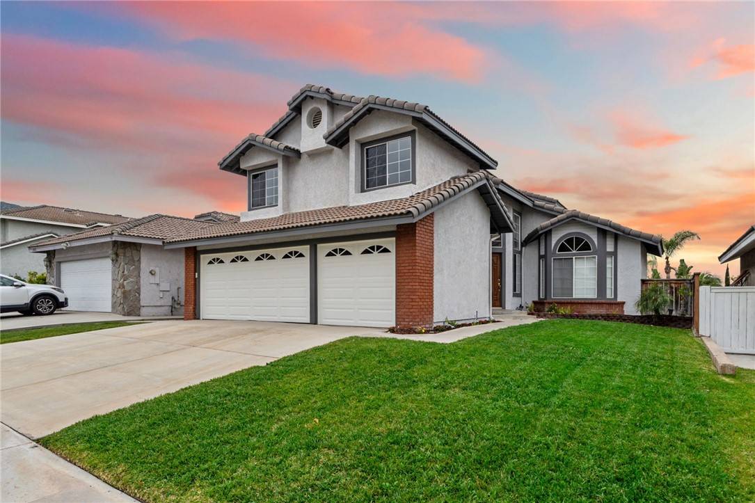 Corona, CA 92882,1216 Suncrest DR