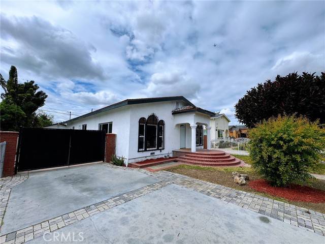 Huntington Park, CA 90255,2474 Flower ST